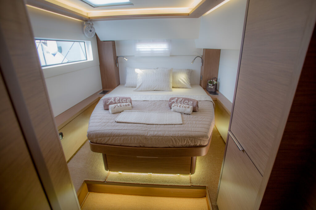 PROJECTS 2020_GR YACHTING-Alice_cabins_web_IMG_2276