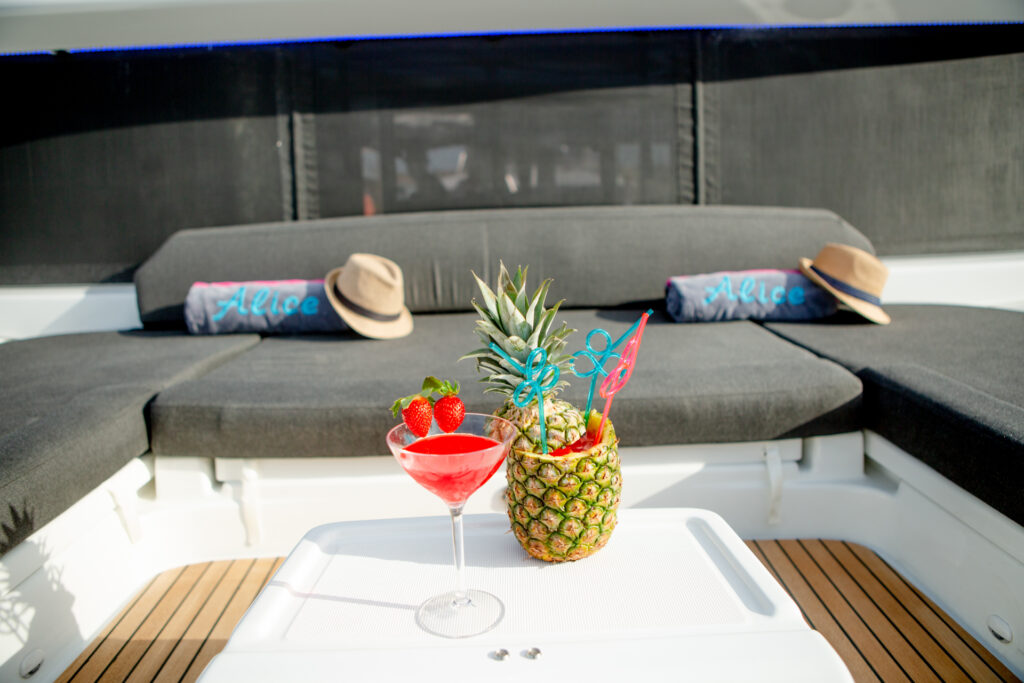 PROJECTS 2020_GR YACHTING-Alice_sunsetdrinks_web_CN1A9589